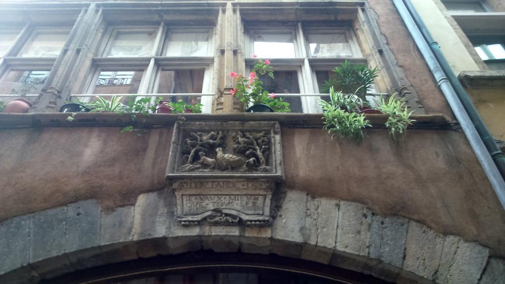 Gite L'Outarde Lyon Buitenkant foto